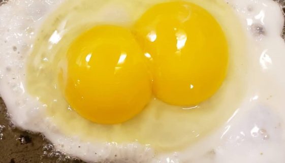 frying eggs sunny side up