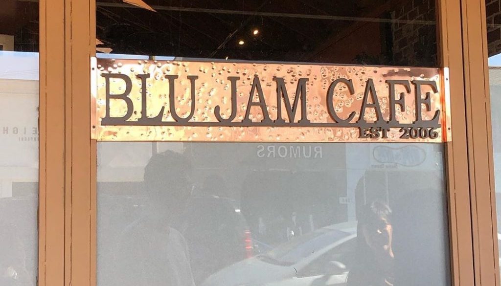 Blu Jam Cafe on Melrose - Sunny in LA